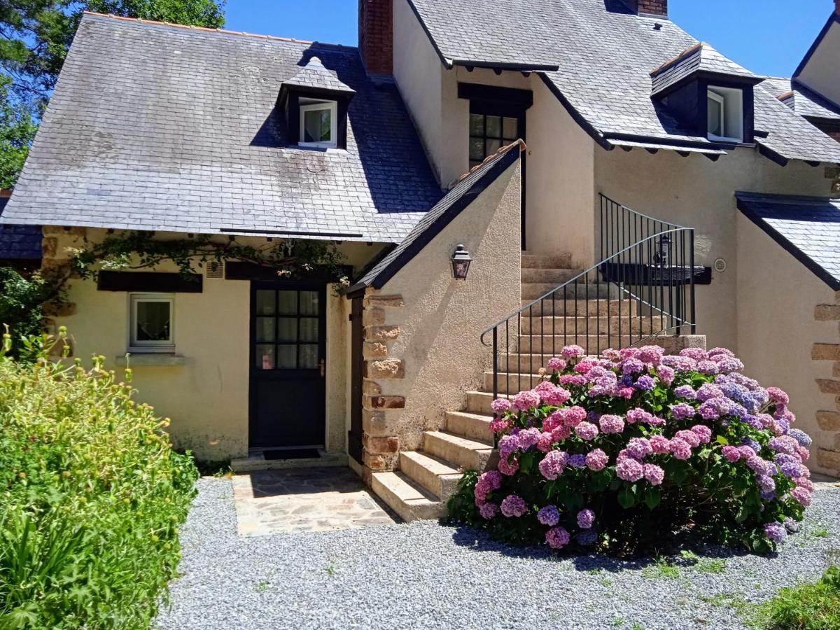Cottage Sur Le Domaine Du Golf De La Bretesche Missillac Exterior foto